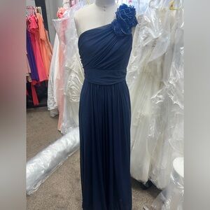 Elegant Navy Blue One-Shoulder Dress